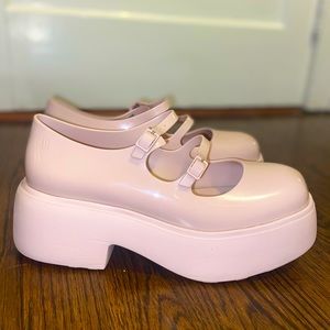 Melissa Farrah Mary Jane platform shoes in Pink!